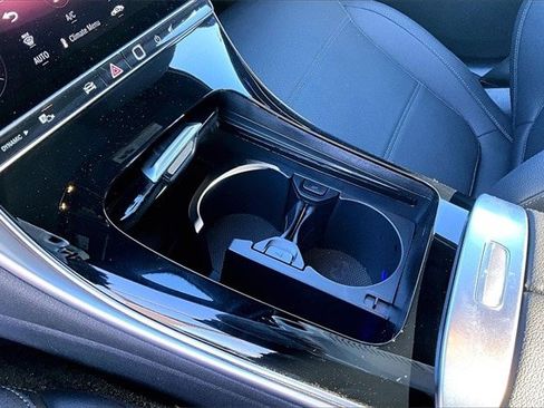 New 2026 Mercedes-Benz C 300 4MATIC Sedan image 11