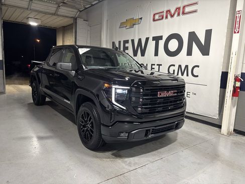 New 2026 GMC Sierra 1500 Elevation image 2