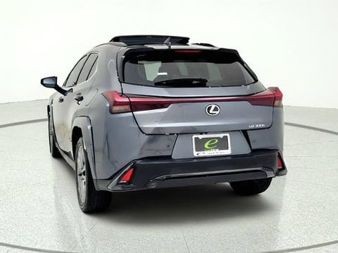 Used 2025 Lexus UX 300h FWD image 7