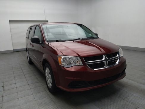 Used 2017 Dodge Grand Caravan SE image 13