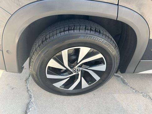 Certified 2025 Volkswagen Tiguan S image 26