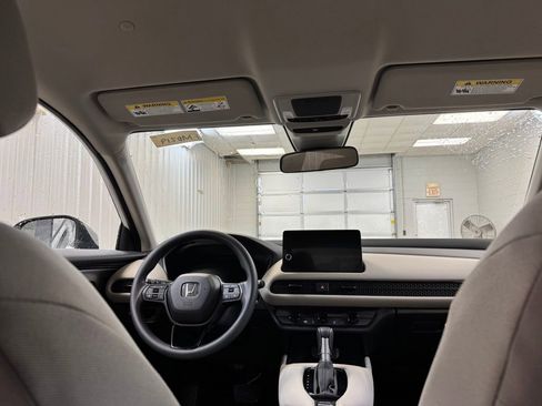 New 2026 Honda HR-V LX image 18