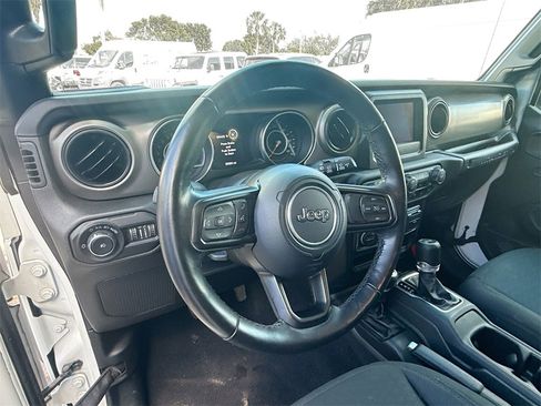 Used 2021 Jeep Wrangler Unlimited Sport image 12