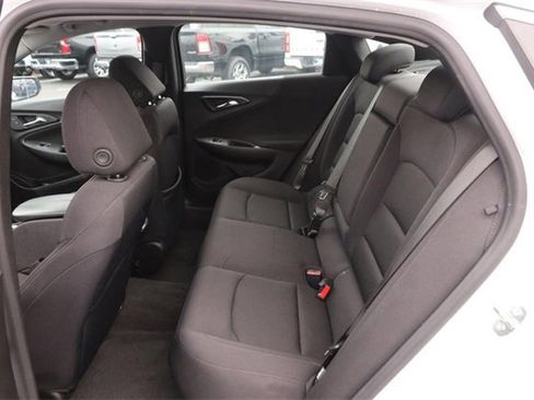 Used 2024 Chevrolet Malibu LT image 9