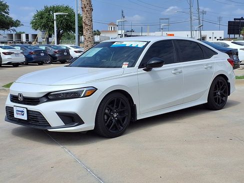 Certified 2024 Honda Civic Sport image 3