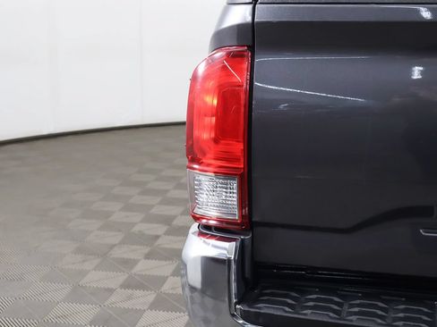 Used 2016 Toyota Tacoma TRD Off-Road w/ Towing Package AWD/4WD image 13