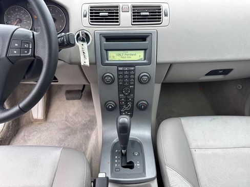 Used 2005 Volvo S40 2.4i image 18