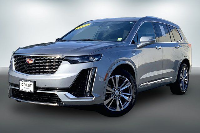 Used 2025 Cadillac XT6 Premium Luxury AWD/4WD image 12