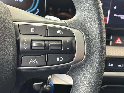 Certified 2025 Kia Sportage LX FWD image 56