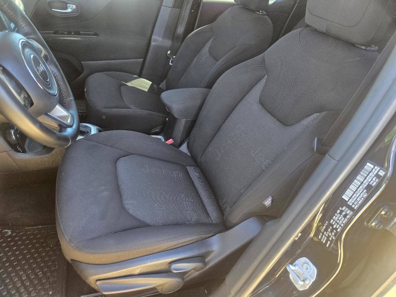 Used 2016 Jeep Renegade Latitude w/ Cold Weather Group AWD/4WD image 15