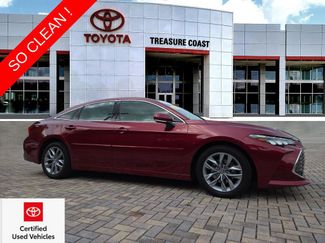 Certified 2019 Toyota Avalon XLE w/ Moonroof Package FWD video 1