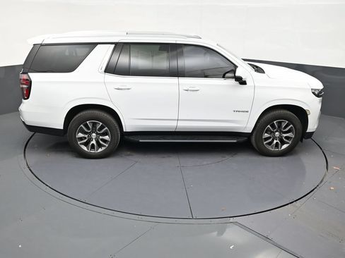 Used 2024 Chevrolet Tahoe LT w/ LT Signature Package RWD image 17