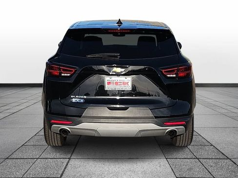 Used 2025 Chevrolet Blazer LT FWD image 6
