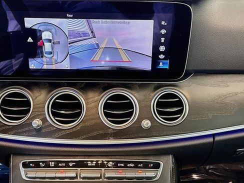 Used 2022 Mercedes-Benz E 350 Sedan image 14