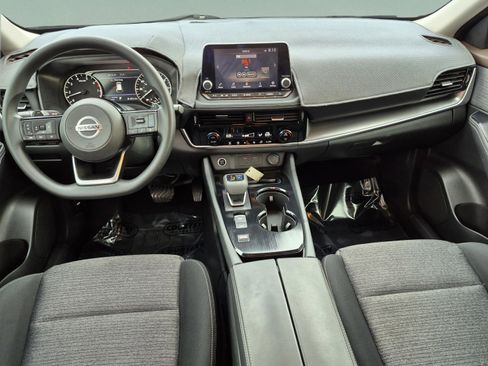 Certified 2021 Nissan Rogue SV FWD image 12