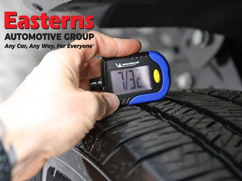 Used 2025 Jeep Wrangler Unlimited Sahara w/ Safety Group AWD/4WD image 26