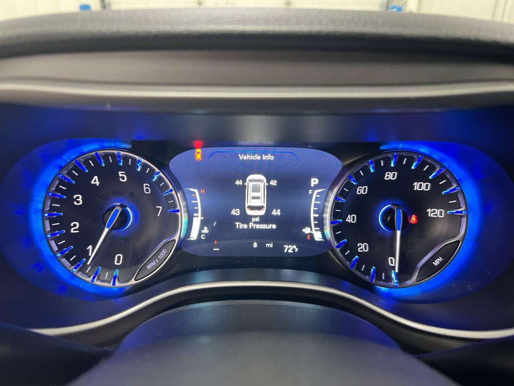 New 2027 Chrysler Pacifica Select AWD/4WD image 12