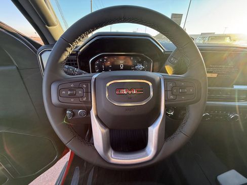 New 2026 GMC Sierra 1500 Elevation image 19