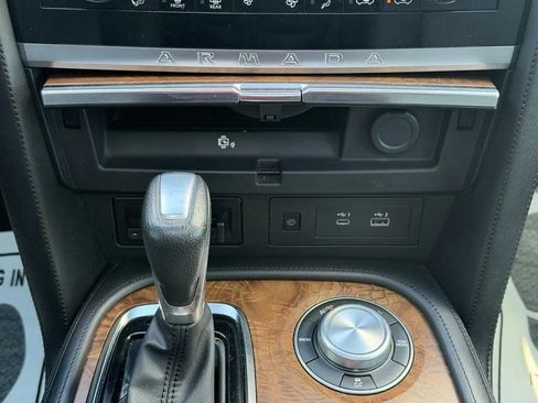 Used 2023 Nissan Armada SL w/ Captain's Chairs Package AWD/4WD image 22