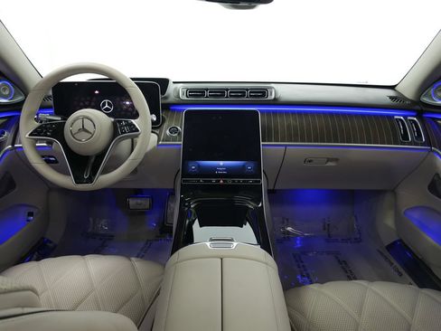 Used 2024 Mercedes-Benz Maybach S 580 4MATIC image 28