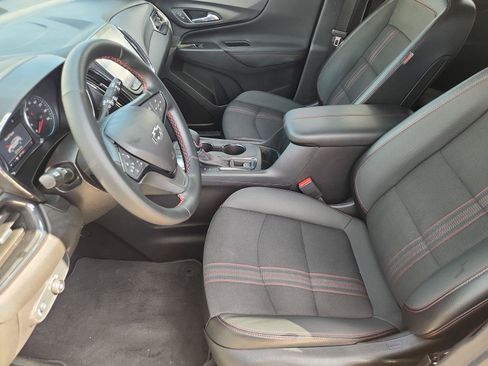 Used 2024 Chevrolet Equinox RS FWD image 18
