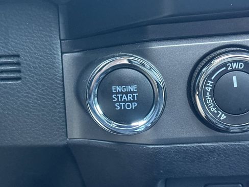 Used 2020 Toyota Tacoma TRD Pro AWD/4WD image 31