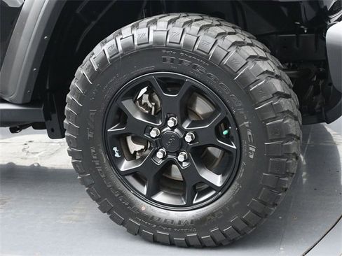 Used 2022 Jeep Wrangler Unlimited Sport image 34