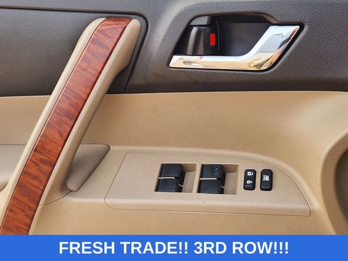 Used 2010 Toyota Highlander Limited image 23