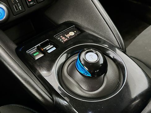 Used 2025 Nissan Leaf SV Plus FWD image 25
