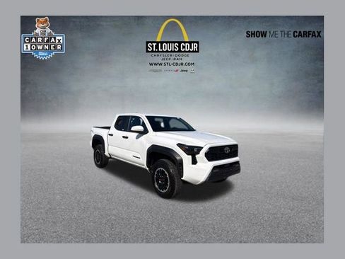 Used 2024 Toyota Tacoma TRD Off-Road AWD/4WD image 1