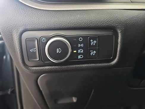 Used 2024 Ford Explorer XLT w/ Equipment Group 202A AWD/4WD image 14