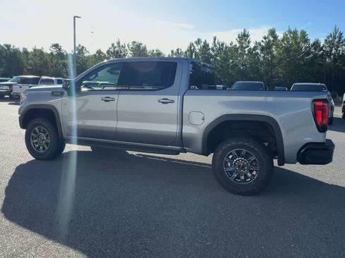 Used 2025 GMC Sierra 1500 AT4X image 6