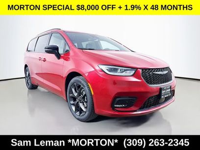 New 2026 Chrysler Pacifica Select w/ S Appearance Package