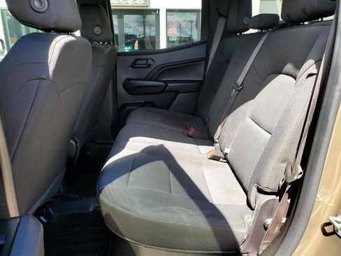 Used 2023 Chevrolet Colorado W/T RWD image 16