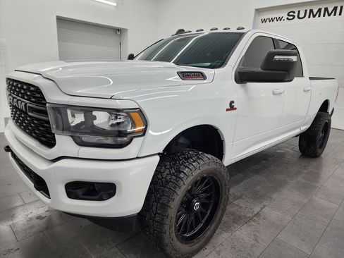 Used 2023 RAM 2500 Big Horn w/ Night Edition image 7