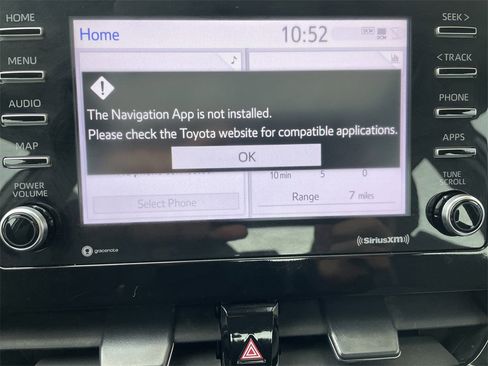 Used 2022 Toyota Camry SE w/ Cold Weather Package image 19