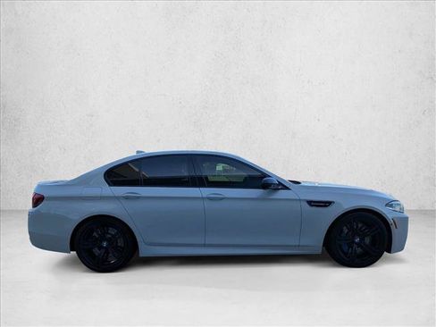 Used 2016 BMW M5 RWD image 4