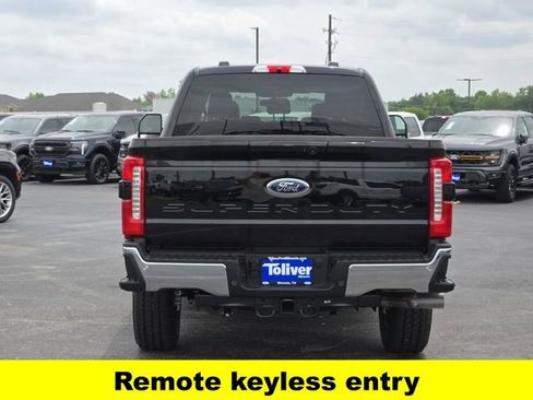 New 2025 Ford F250 Lariat w/ FX4 Off-Road Package image 5