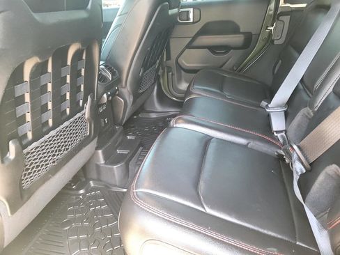 Used 2021 Jeep Wrangler Unlimited Rubicon AWD/4WD image 11