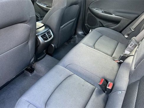 Used 2024 Chevrolet Malibu LT image 12