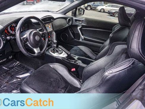 Used 2018 Toyota 86 image 18