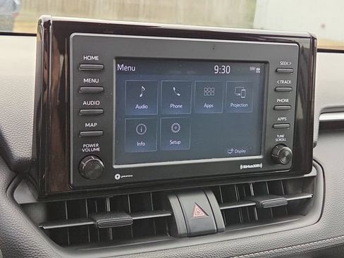Used 2022 Toyota RAV4 LE FWD image 47