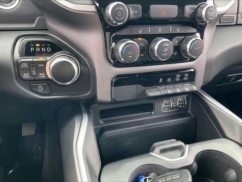 Used 2023 RAM 1500 Big Horn AWD/4WD image 24
