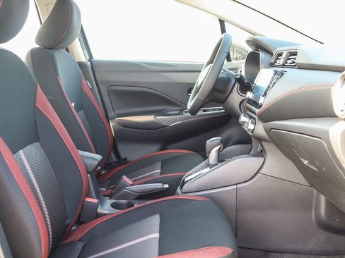 New 2025 Nissan Versa SR w/ Trunk Package FWD image 18