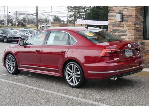 Used 2017 Volkswagen Passat 1.8T R-Line image 6