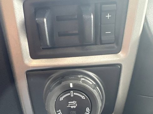 Used 2020 Ford F450 Lariat w/ Lariat Value Package AWD/4WD image 34