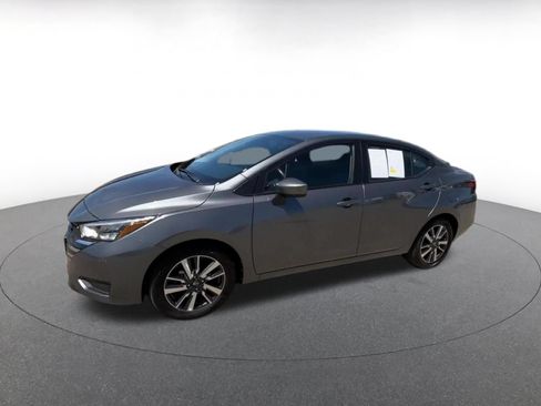 Used 2025 Nissan Versa SV FWD image 8