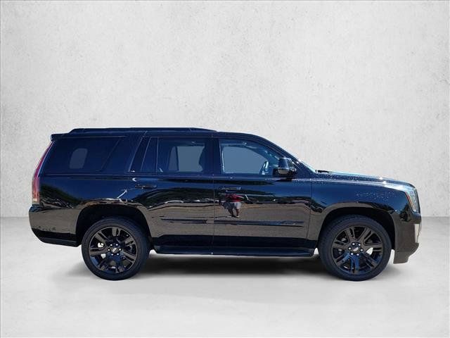 Used 2019 Cadillac Escalade Luxury AWD/4WD image 4