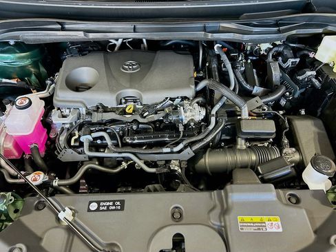 New 2026 Toyota Sienna XLE FWD image 8