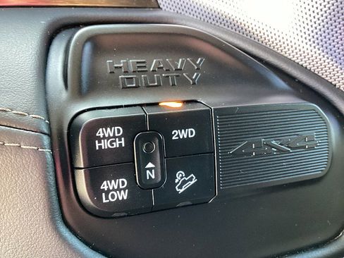 Used 2021 RAM 2500 Limited image 15